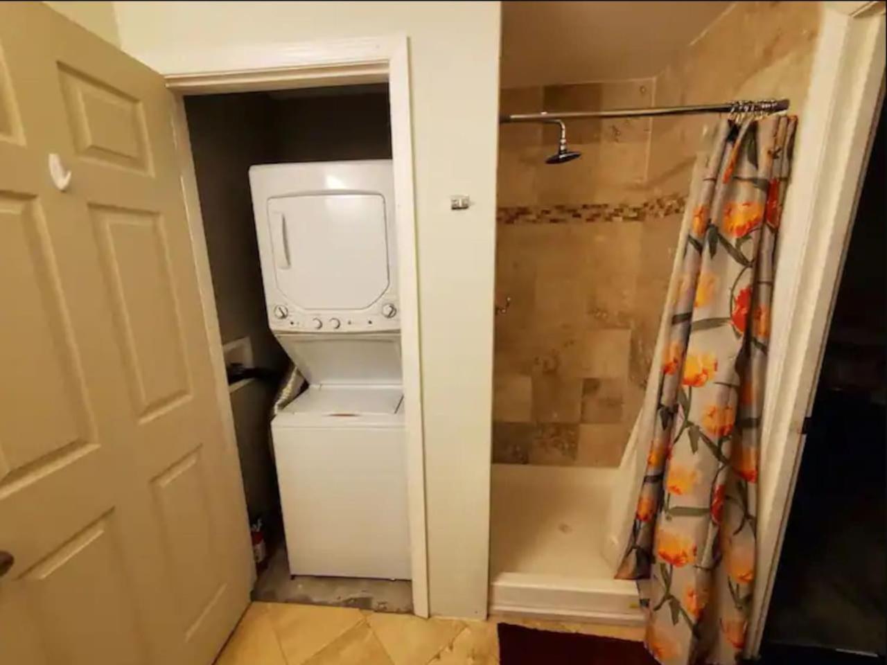 Private Entrance Full Kitchen 2 Bedroom Apartment Фредериксбърг Екстериор снимка