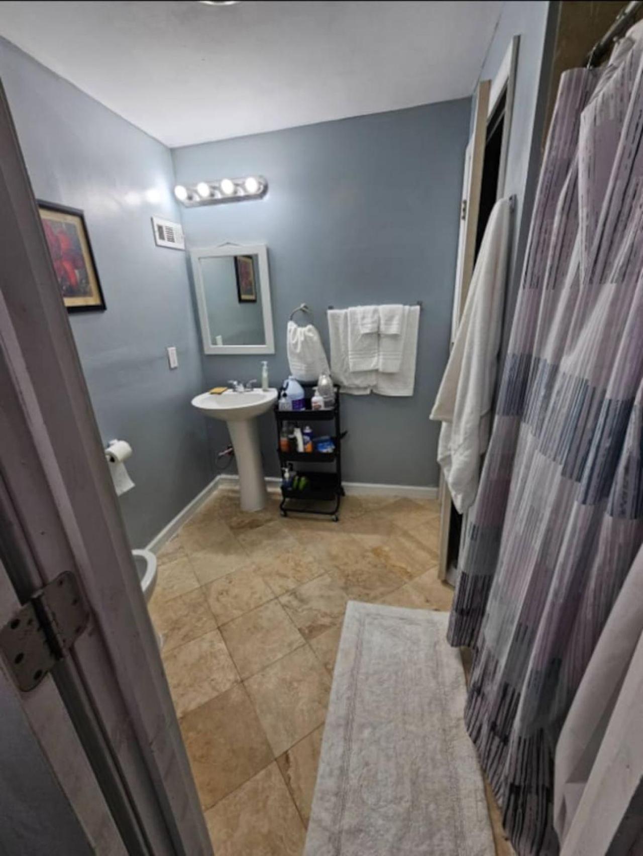 Private Entrance Full Kitchen 2 Bedroom Apartment Фредериксбърг Екстериор снимка